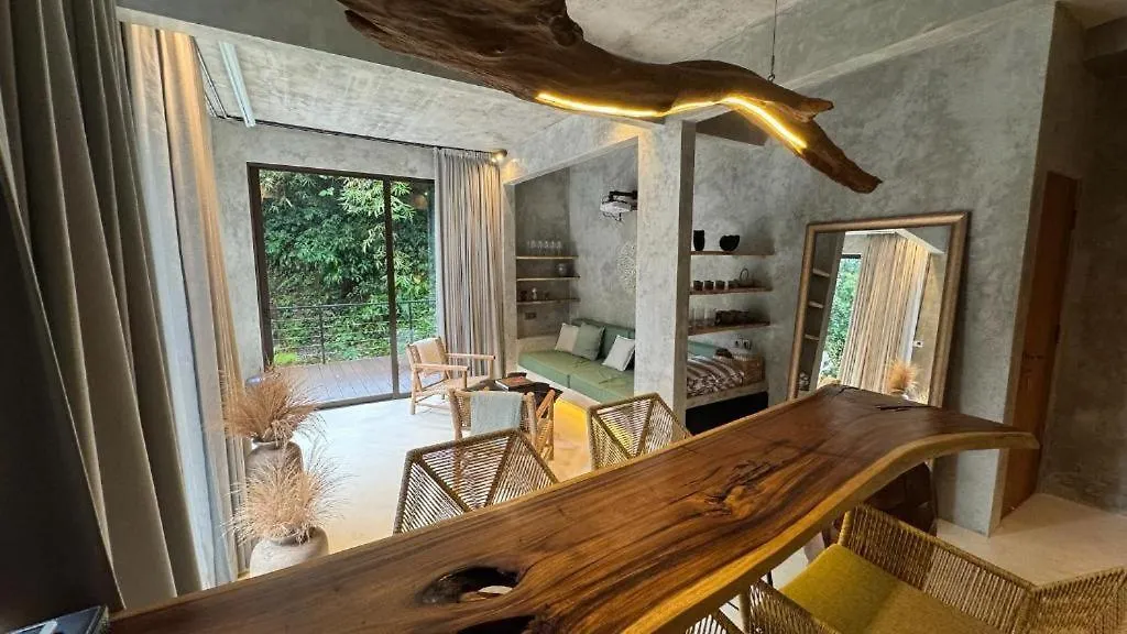 Bamboolina Art Villa Ubud  Indonesia