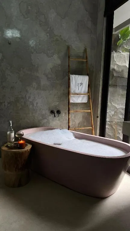 Bamboolina Art Villa Ubud  Indonesia